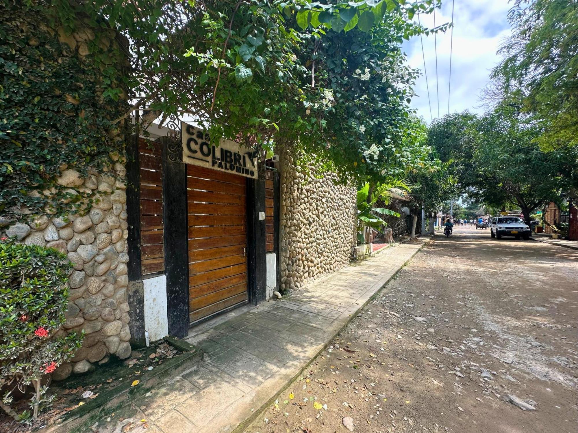 ホテル Casa Colibri パロミノ エクステリア 写真