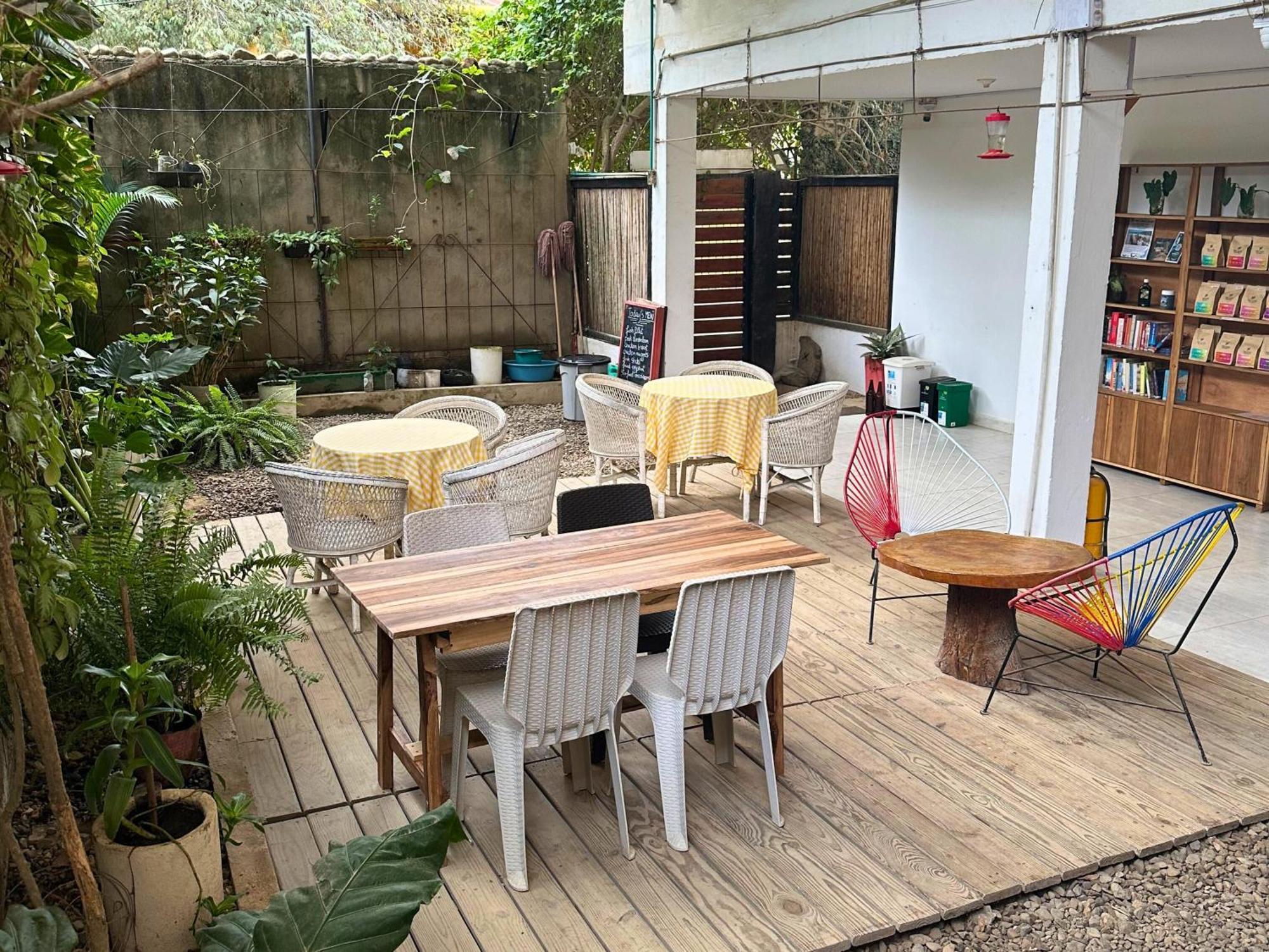 ホテル Casa Colibri パロミノ エクステリア 写真